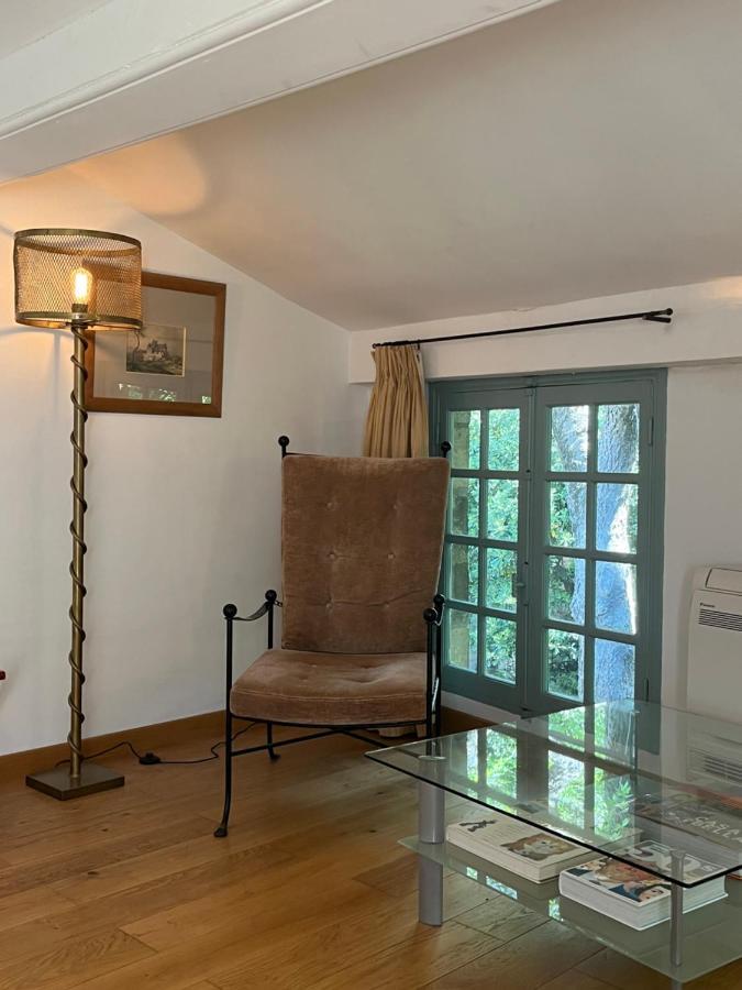 Face Au Palais Bed & Breakfast อาวีญง ภายนอก รูปภาพ