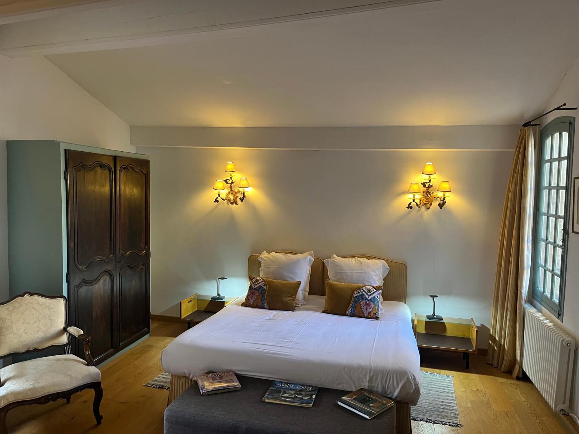 Face Au Palais Bed & Breakfast อาวีญง ภายนอก รูปภาพ